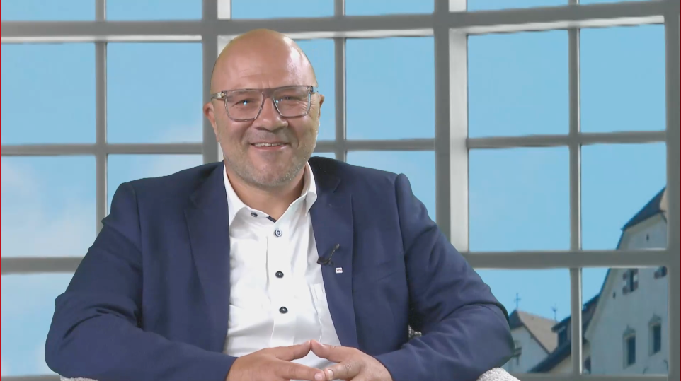 Generalsekretär und Landtagsabgeordneter Dietmar Hasler zu Besuch bei 1FLTV