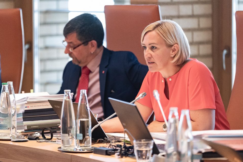 Nach wie vor geht es rein nur um die Sache, Frau Regierungsrätin Frick!